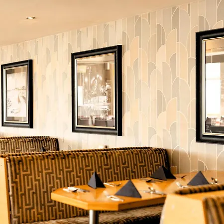 Cliffs Hotel-3